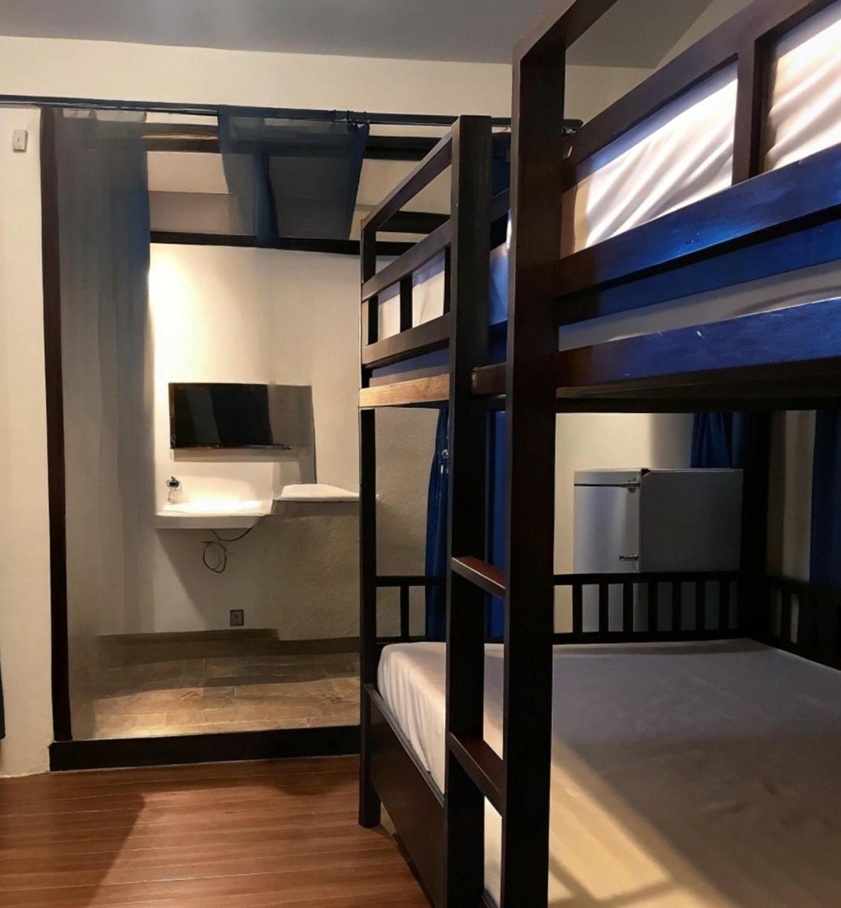 逢甲柏斯青年旅棧 Apartment Taichung Exterior photo